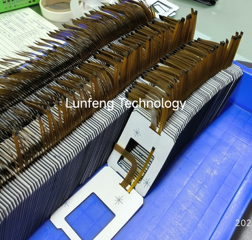 Proceso de Ensamblaje de Interruptores de Membrana de Circuito Impreso Flexible (FPC) en Lunfeng