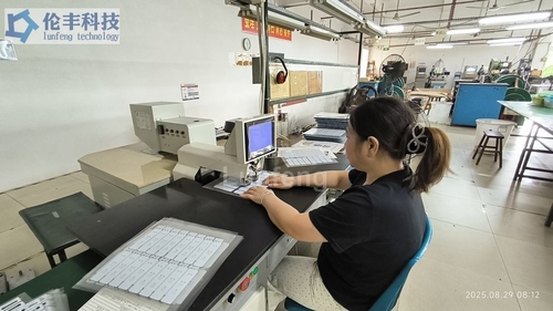 Los interruptores de membrana: su solución de interfaz electrónica